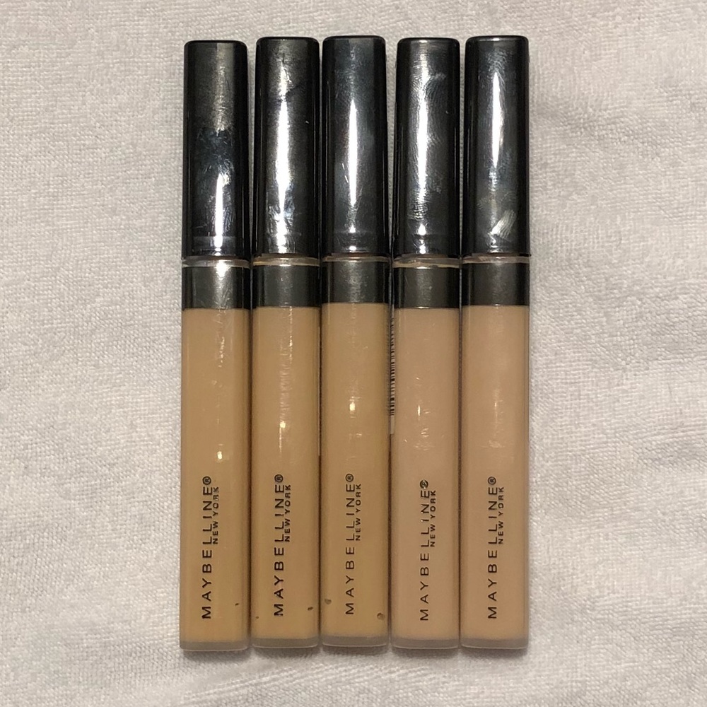 5 Maybelline Concealers!